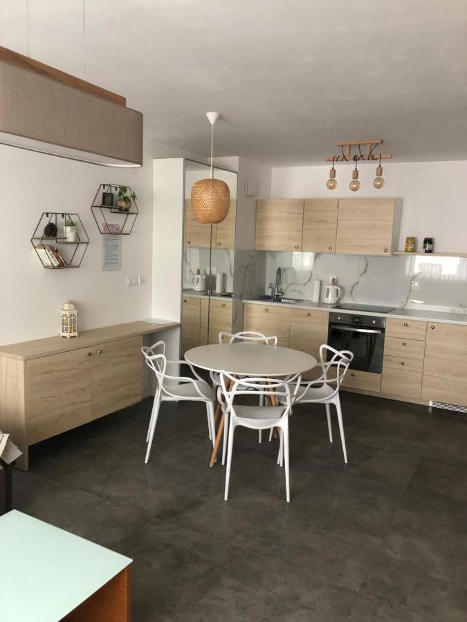 Maja Apartment *
